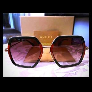 Pre owned Gucci authentic sunglasses!!!